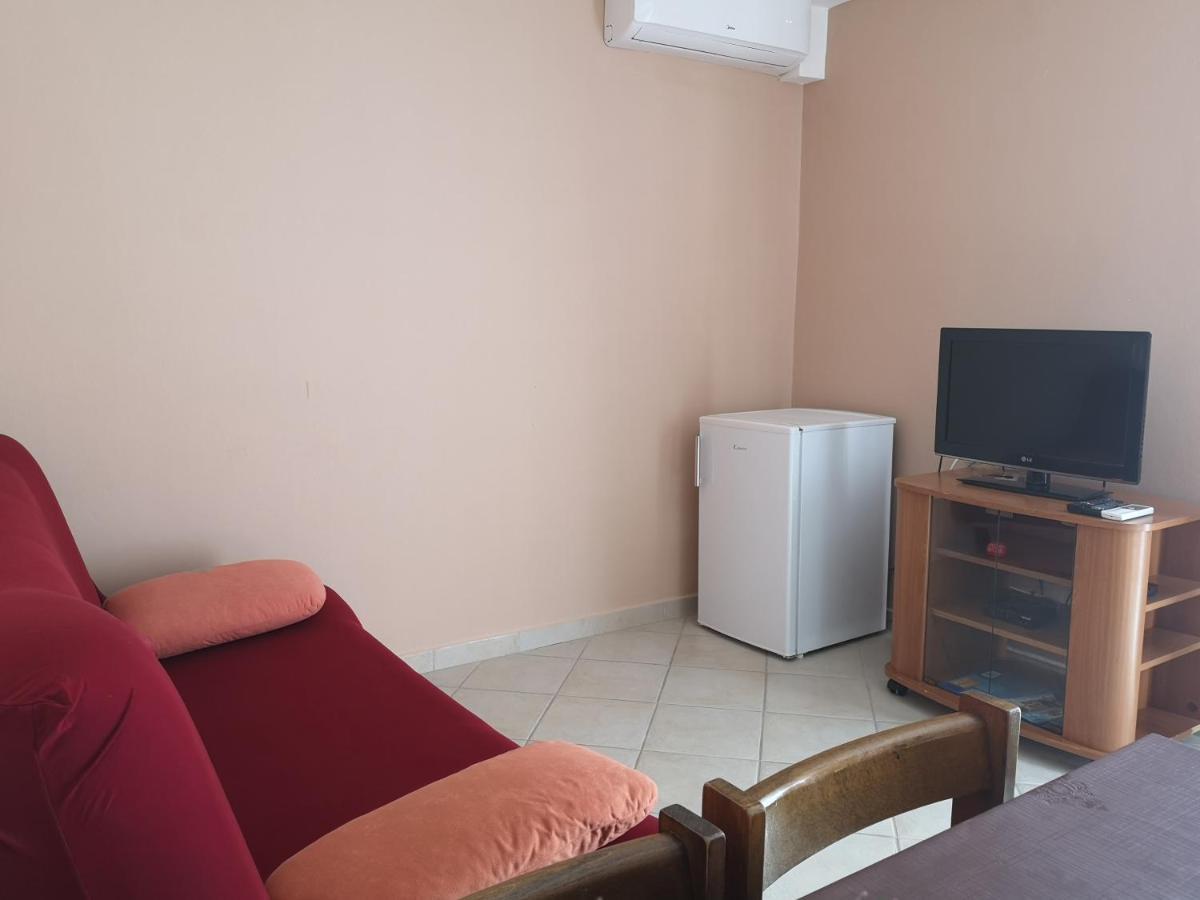 Apartmani Olivera 2 ซูเปทาร์สกา ดรากา ภายนอก รูปภาพ