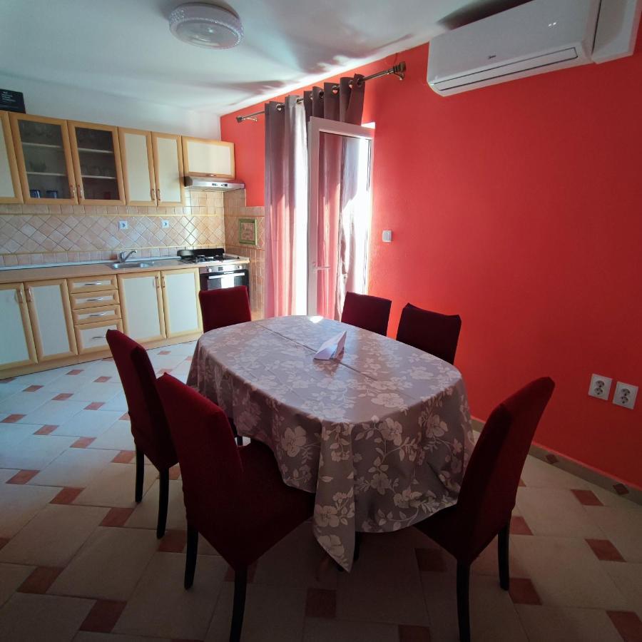 Apartmani Olivera 2 ซูเปทาร์สกา ดรากา ภายนอก รูปภาพ