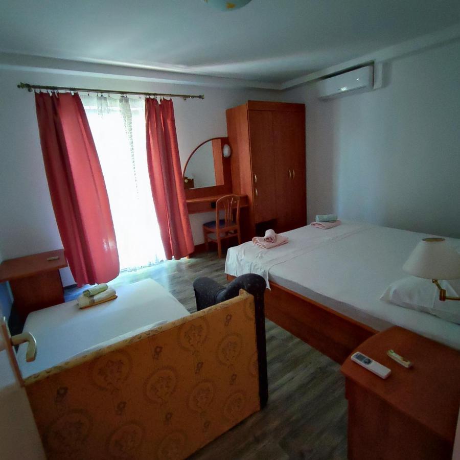 Apartmani Olivera 2 ซูเปทาร์สกา ดรากา ภายนอก รูปภาพ